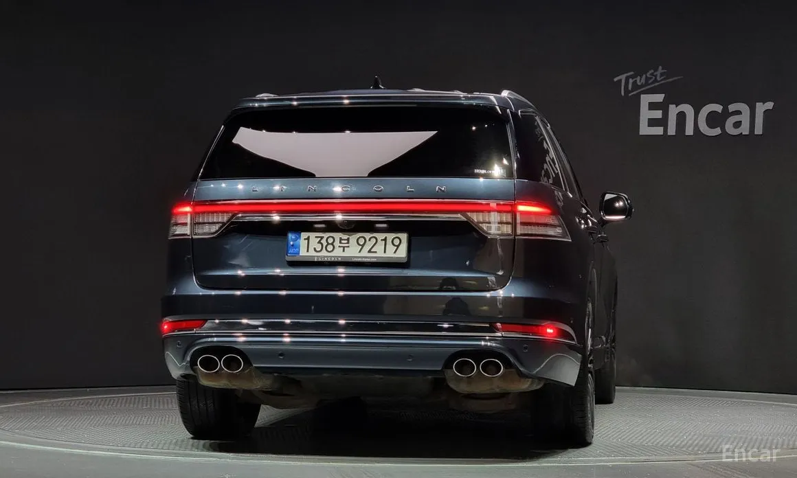 Фото 4 - Lincoln Aviator