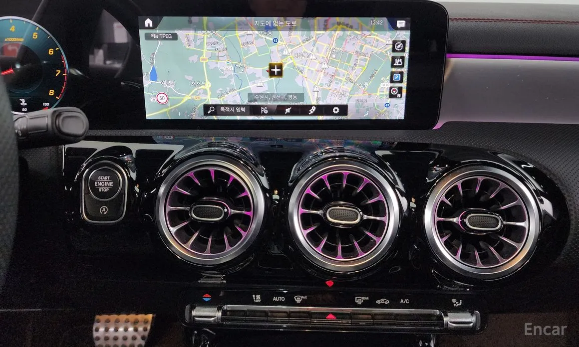 Фото 15 - Mercedes-Benz CLA-Class