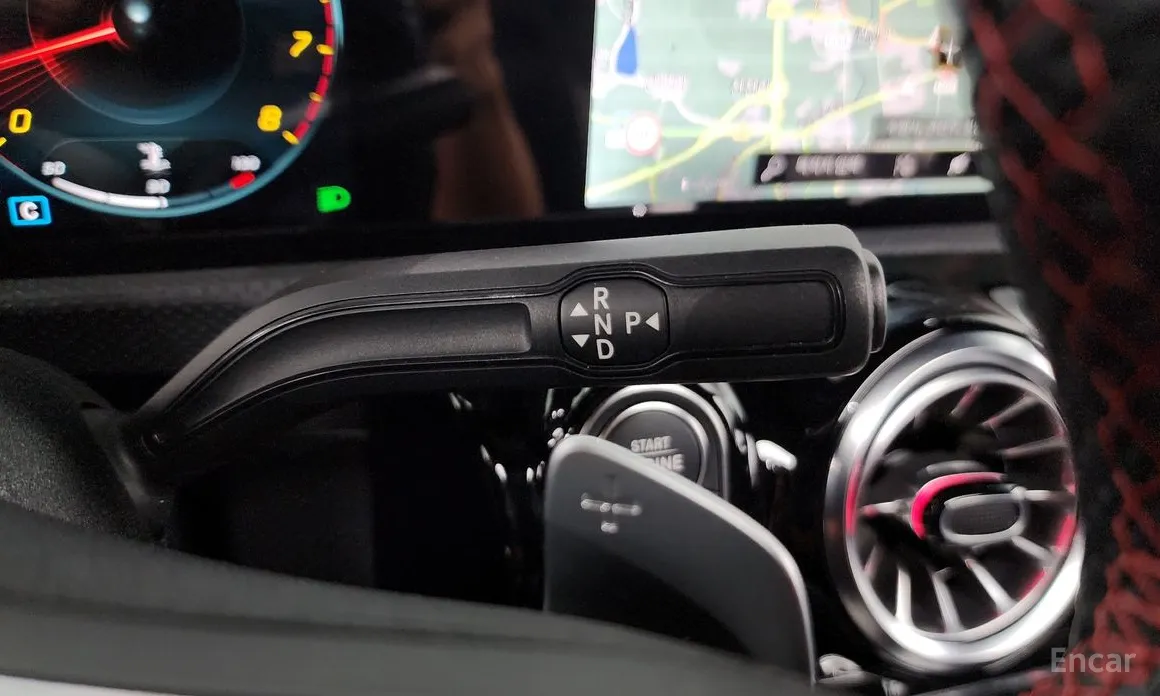 Фото 9 - Mercedes-Benz CLA-Class