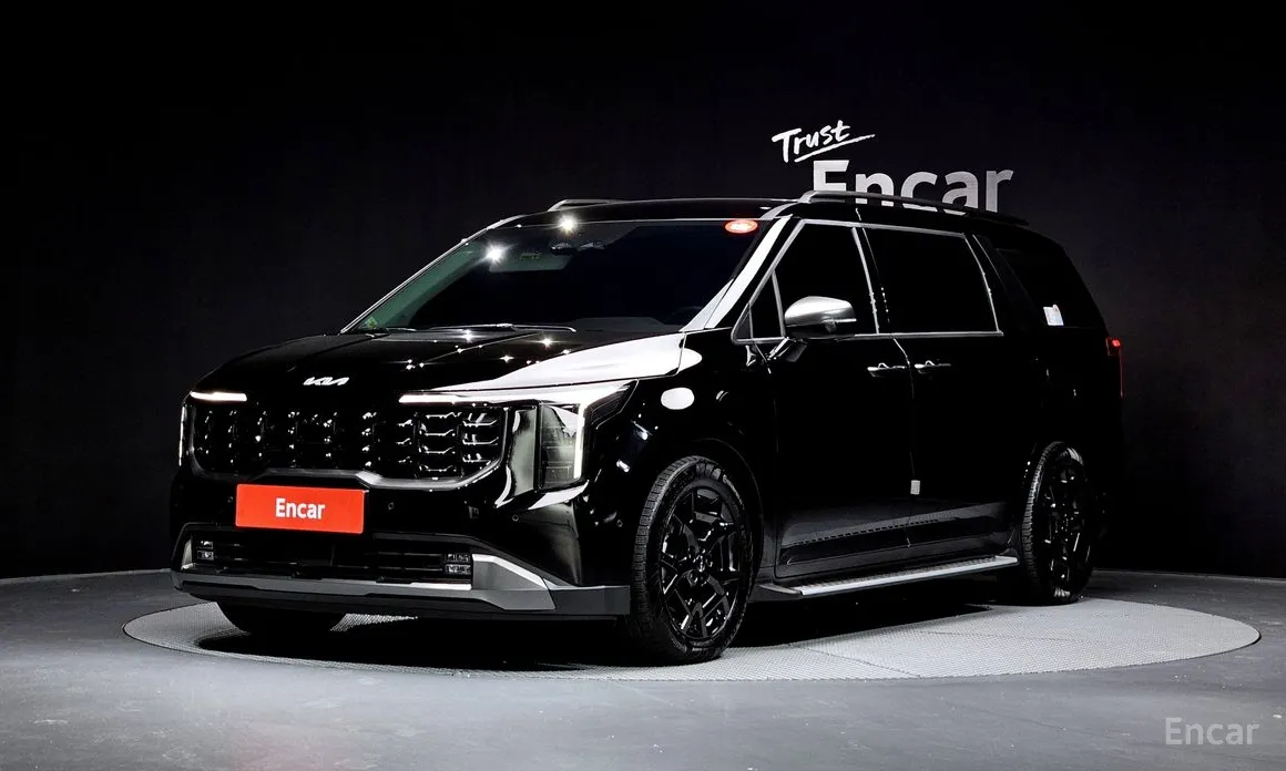 Фото 1 - Kia Carnival