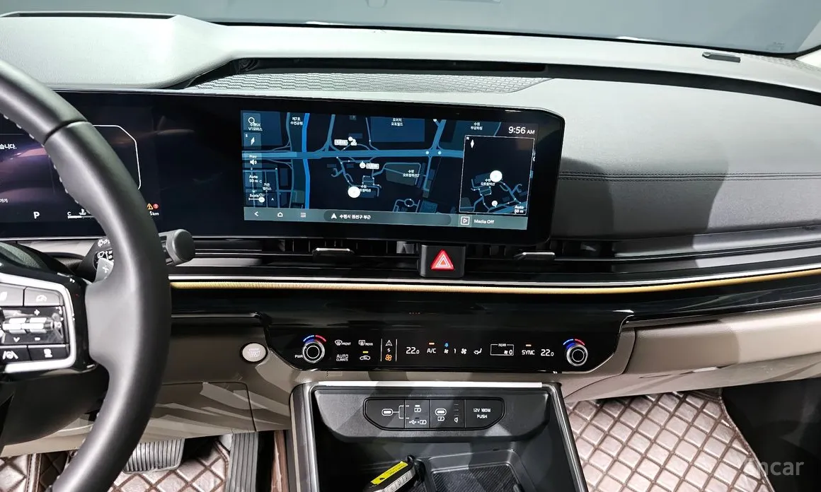 Фото 14 - Kia Carnival