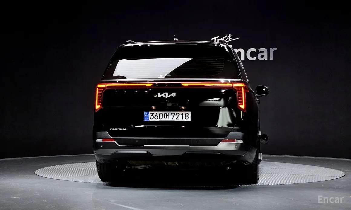 Фото 4 - Kia Carnival