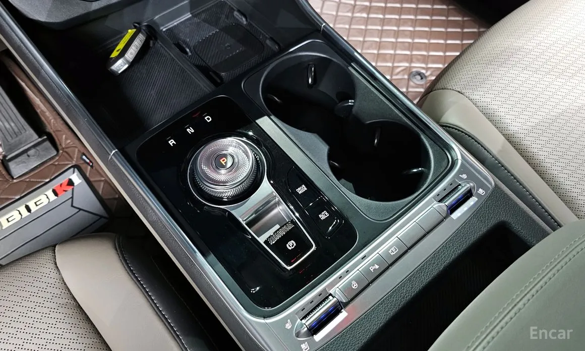 Фото 9 - Kia Carnival