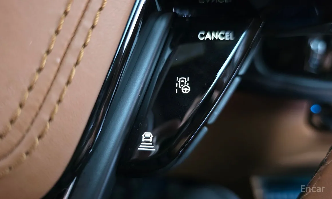 Фото 19 - Lincoln Aviator