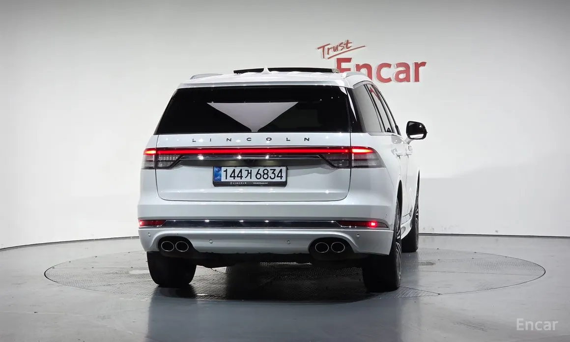 Фото 4 - Lincoln Aviator