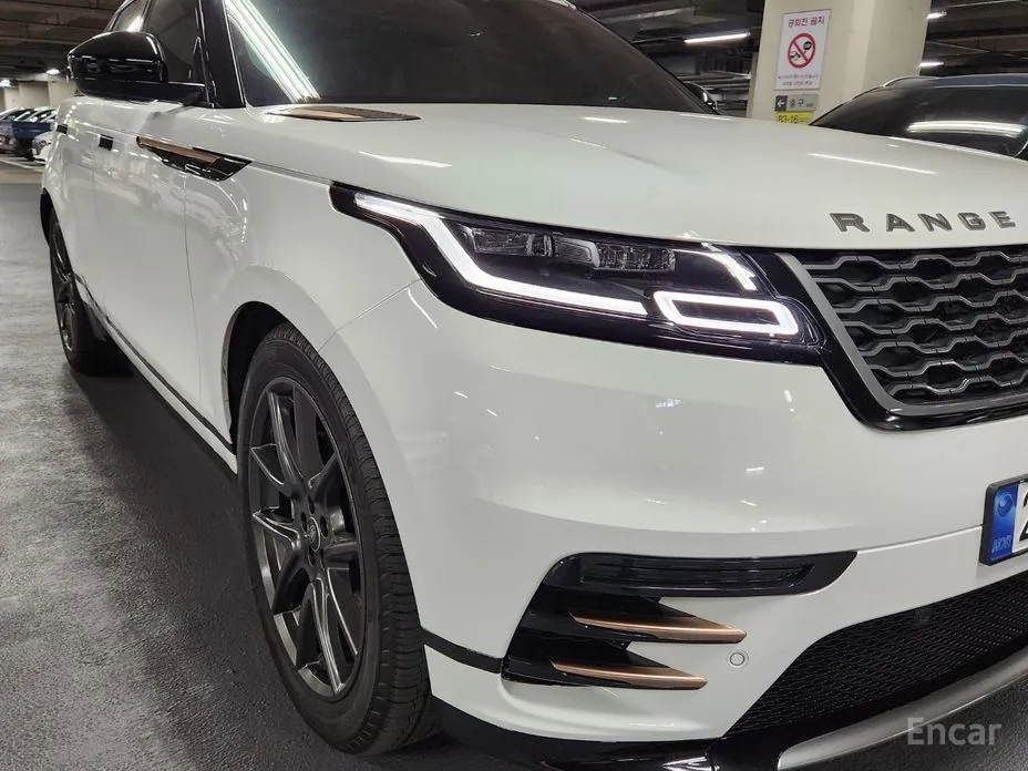Фото 3 - Land Rover Range Rover Velar