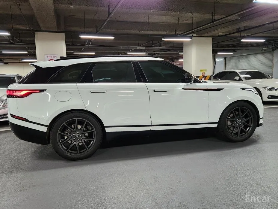 Фото 4 - Land Rover Range Rover Velar