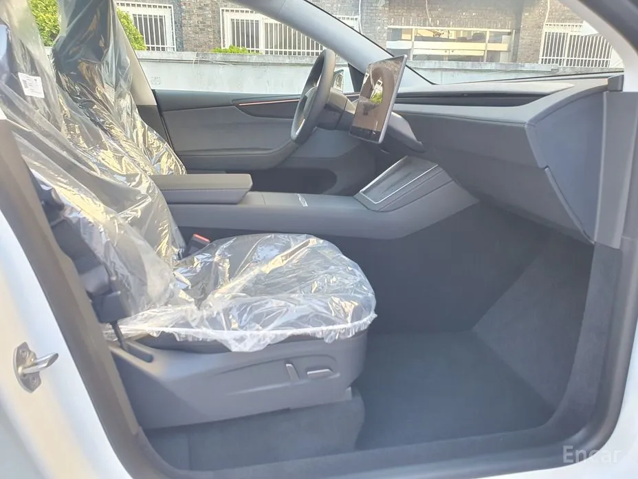 Фото 16 - Tesla Model Y