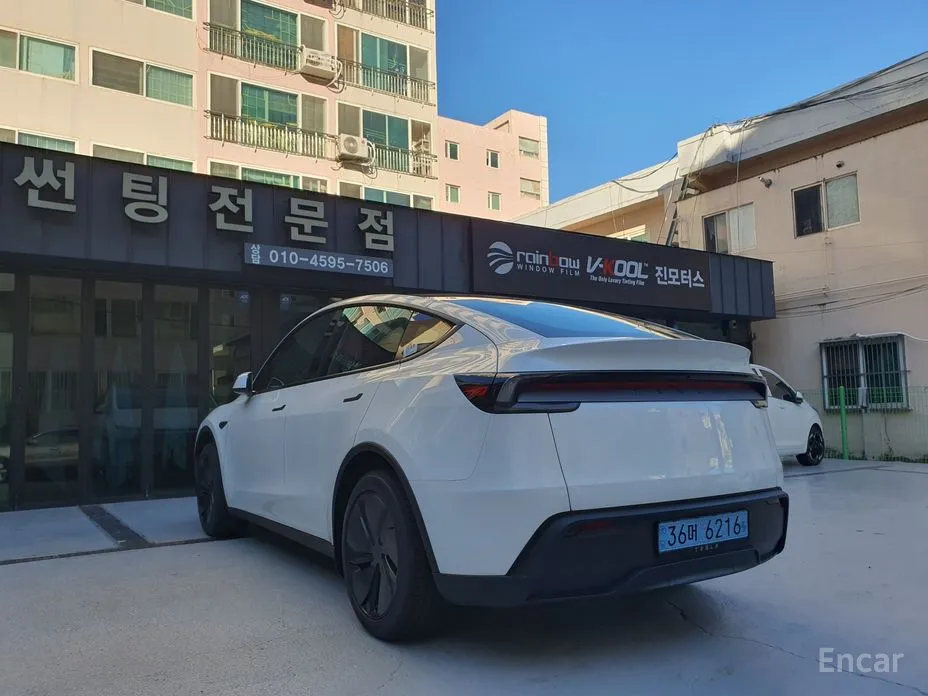 Фото 4 - Tesla Model Y