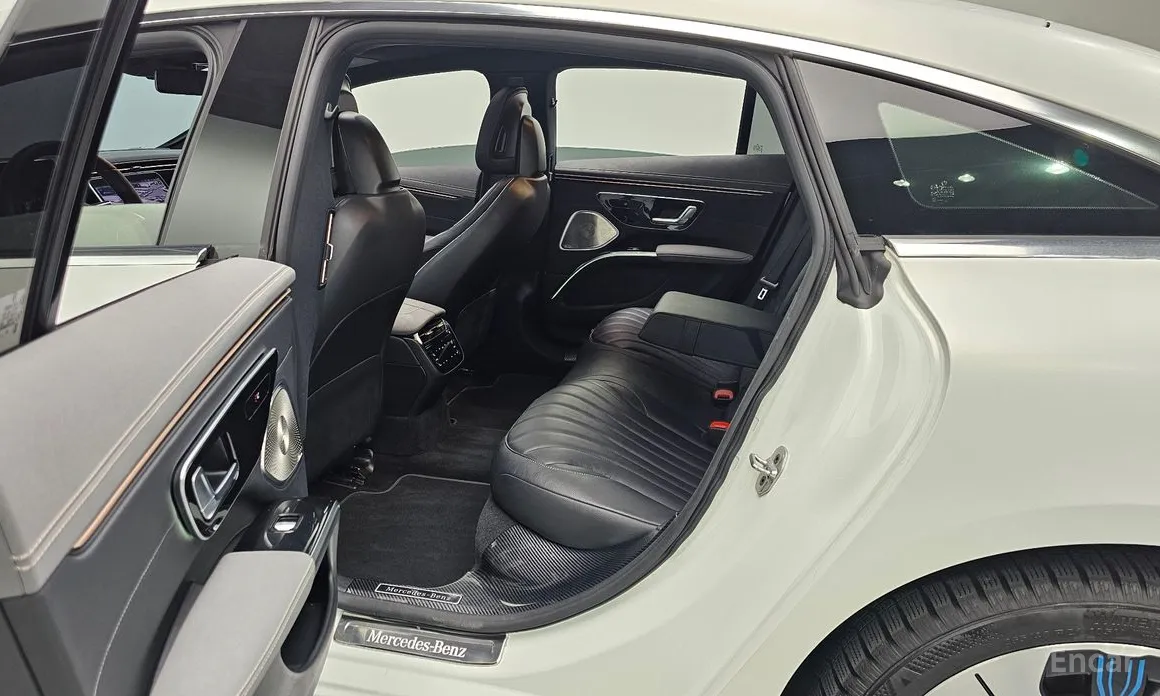 Фото 12 - Mercedes-Benz EQS