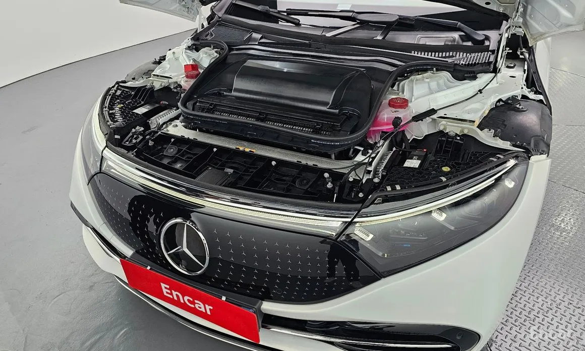 Фото 6 - Mercedes-Benz EQS
