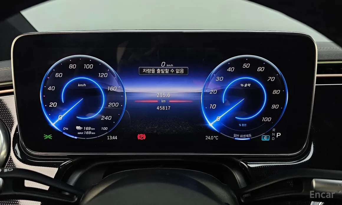 Фото 8 - Mercedes-Benz EQS