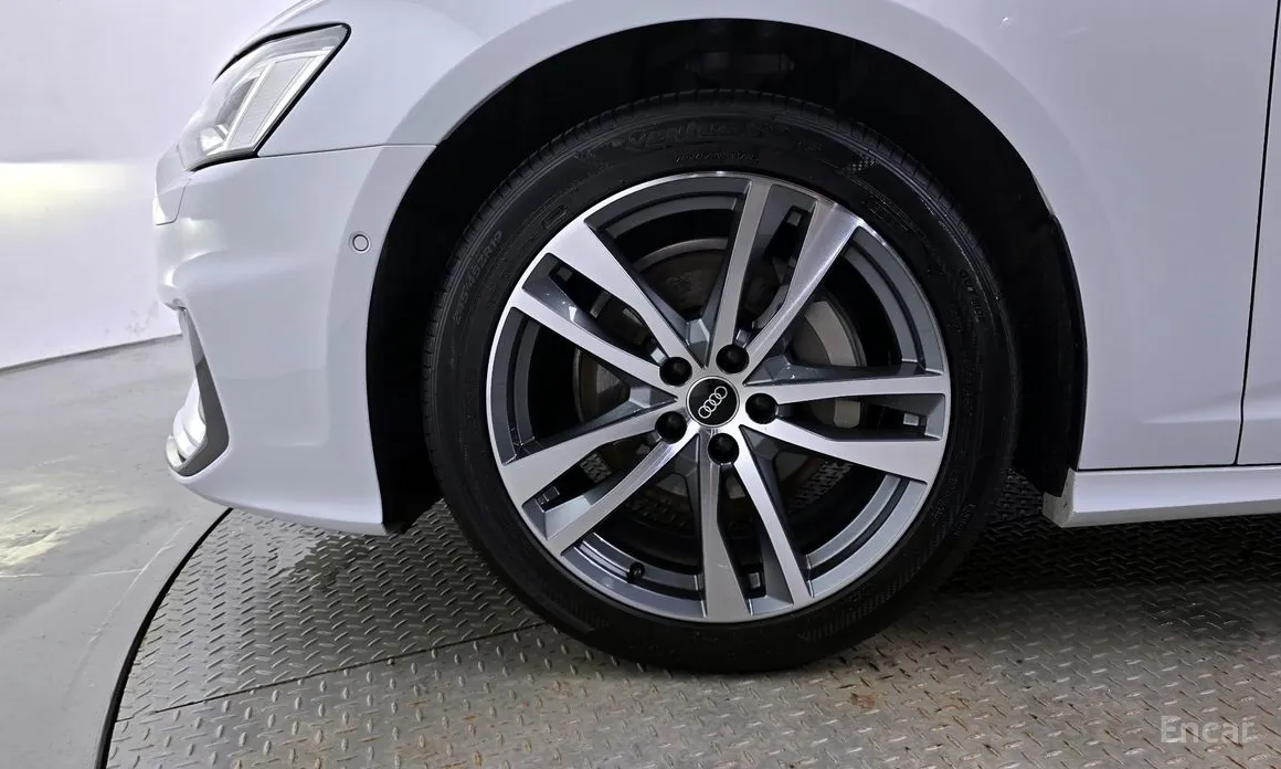 Audi A6 2019 45 TFSI Quattro Premium