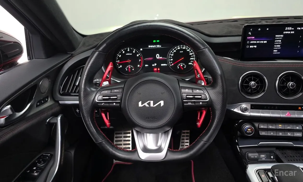 Фото 13 - Kia Stinger