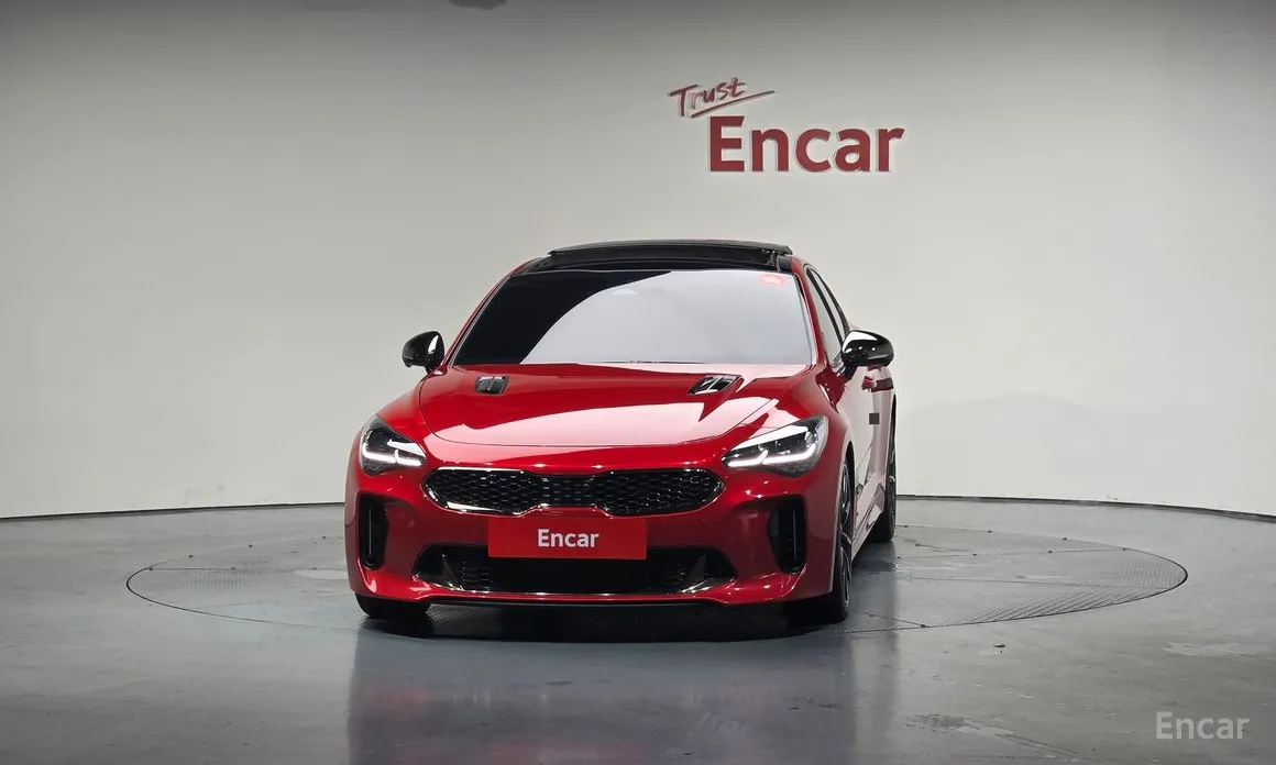 Фото 3 - Kia Stinger