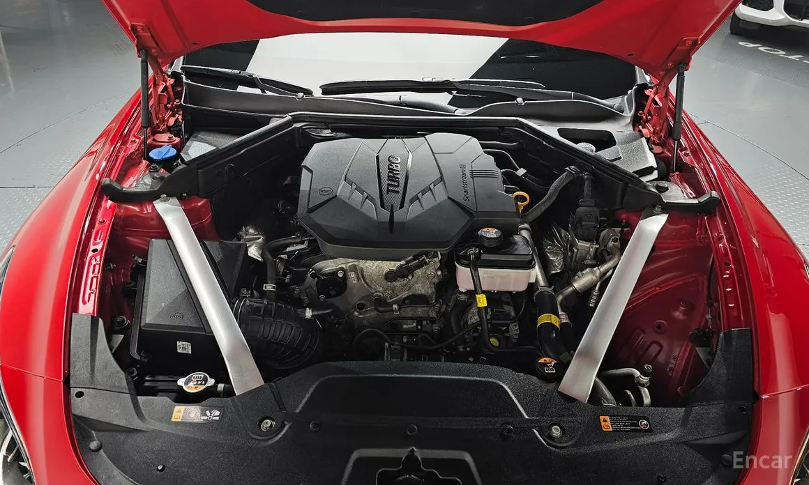 Фото 6 - Kia Stinger