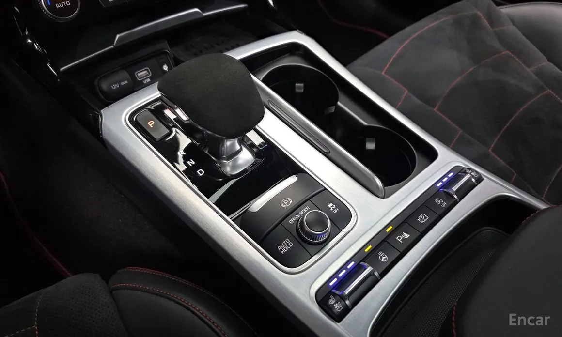 Фото 9 - Kia Stinger