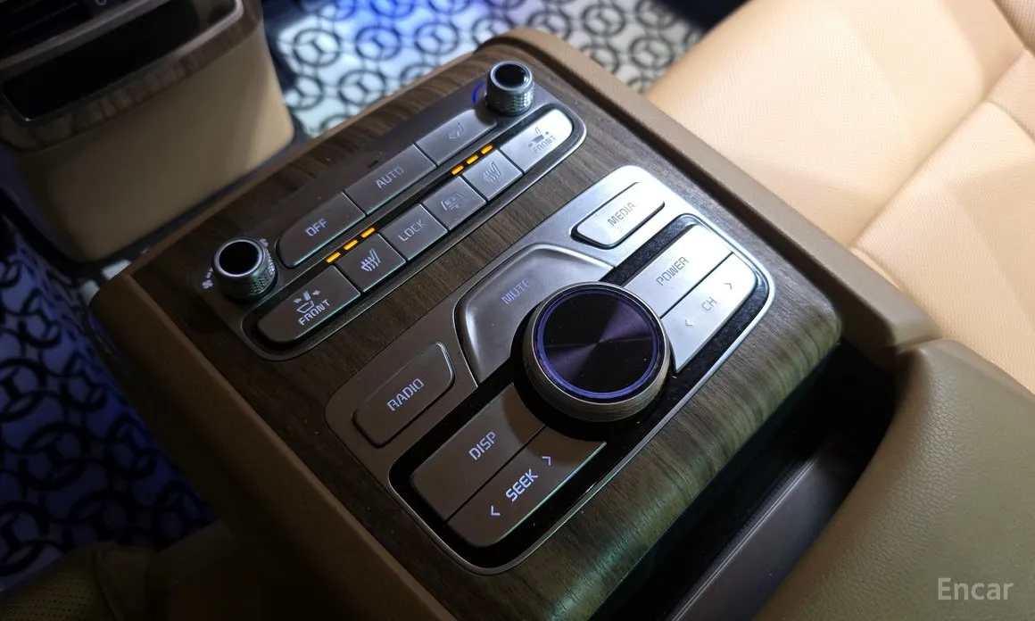 Фото 19 - Kia K9