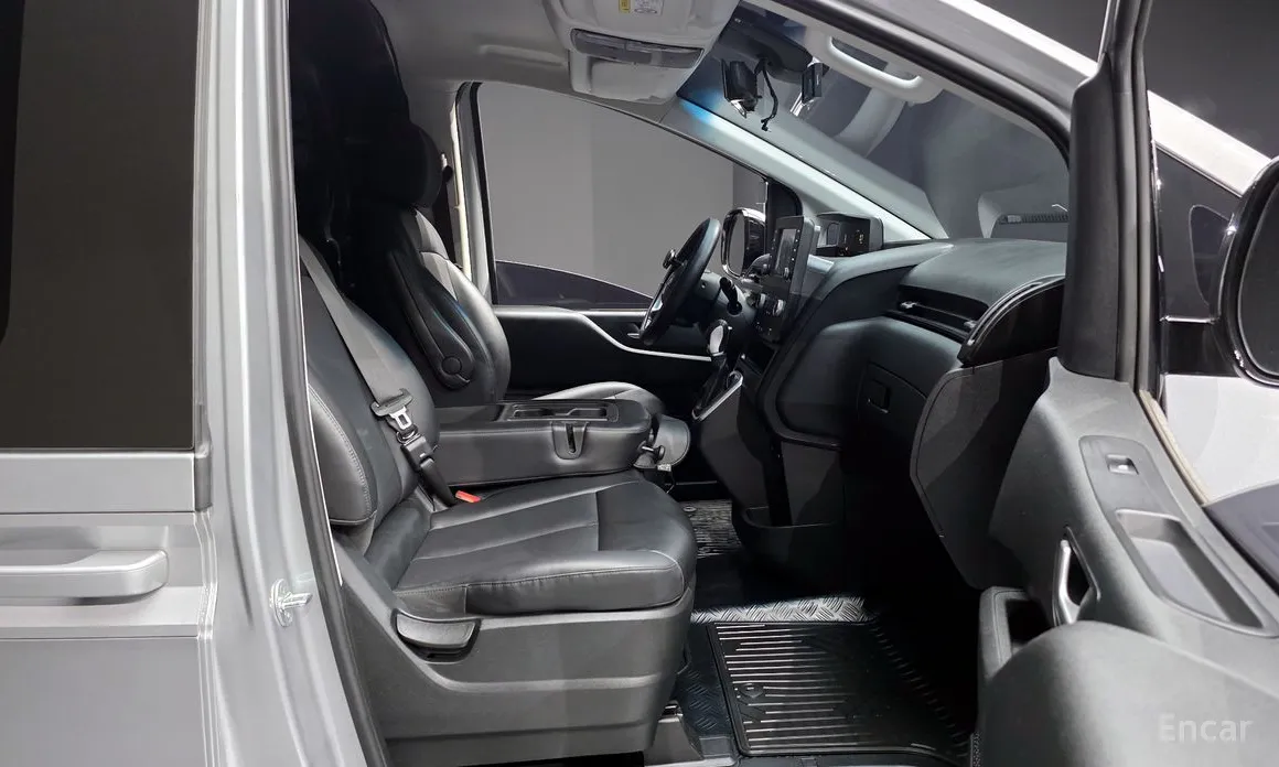 Фото 10 - Hyundai Staria