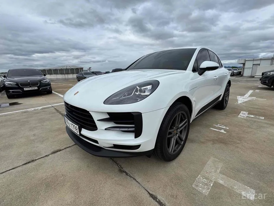 Фото 1 - Porsche Macan