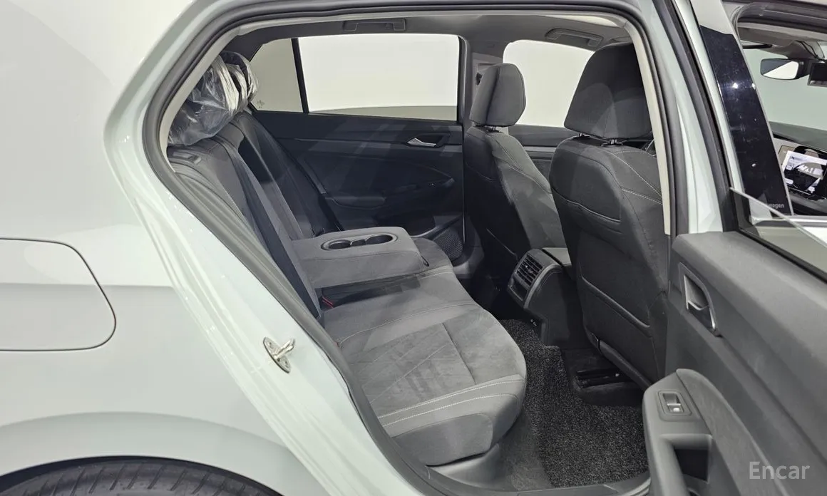 Фото 12 - Volkswagen Golf