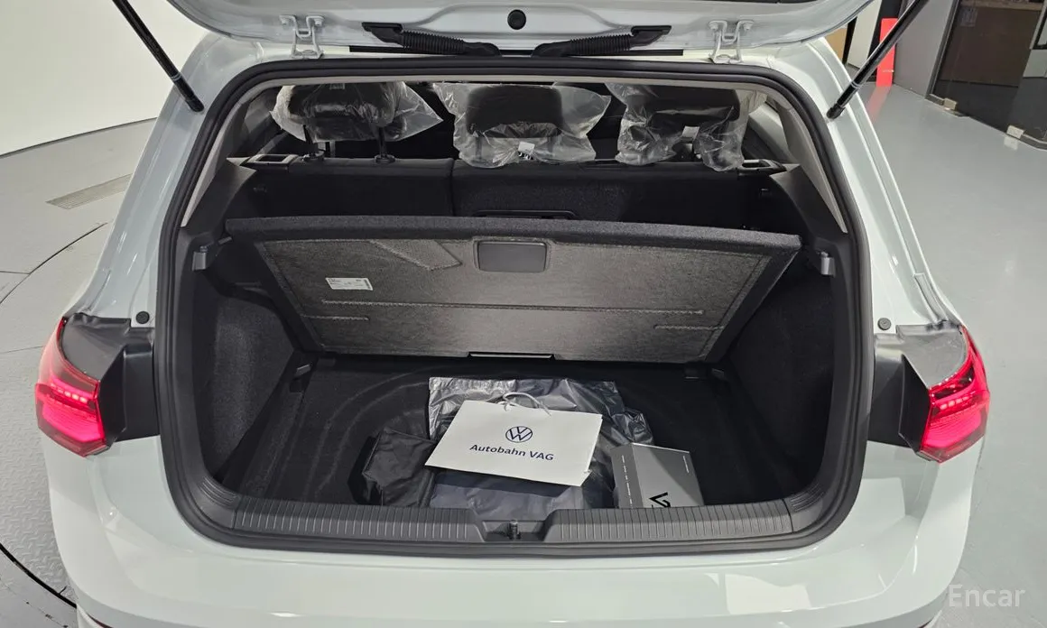 Фото 20 - Volkswagen Golf