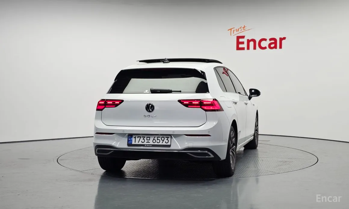 Фото 4 - Volkswagen Golf