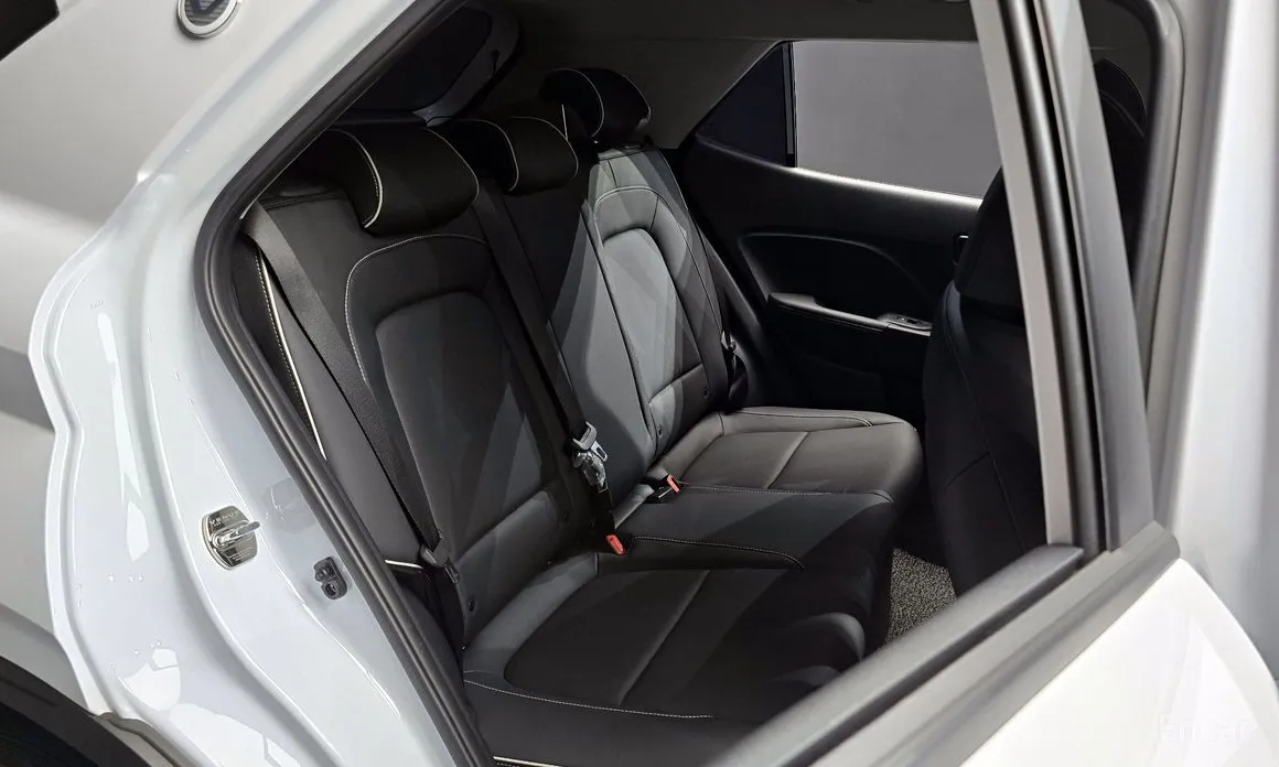 Фото 12 - Hyundai Venue