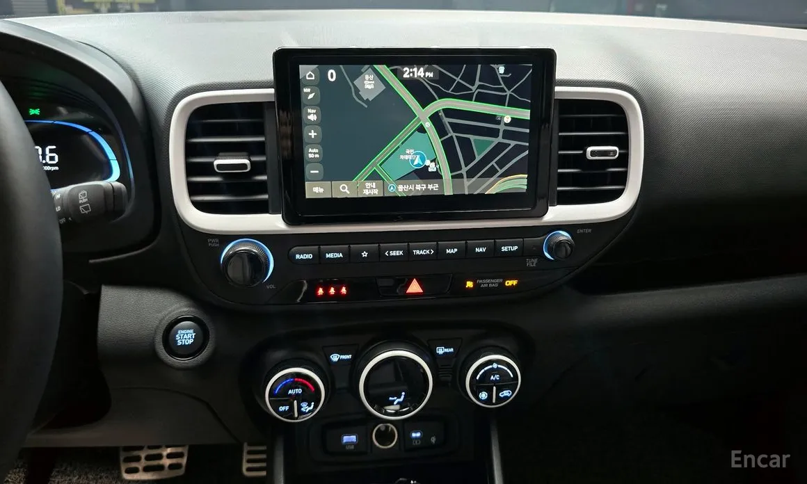 Фото 17 - Hyundai Venue