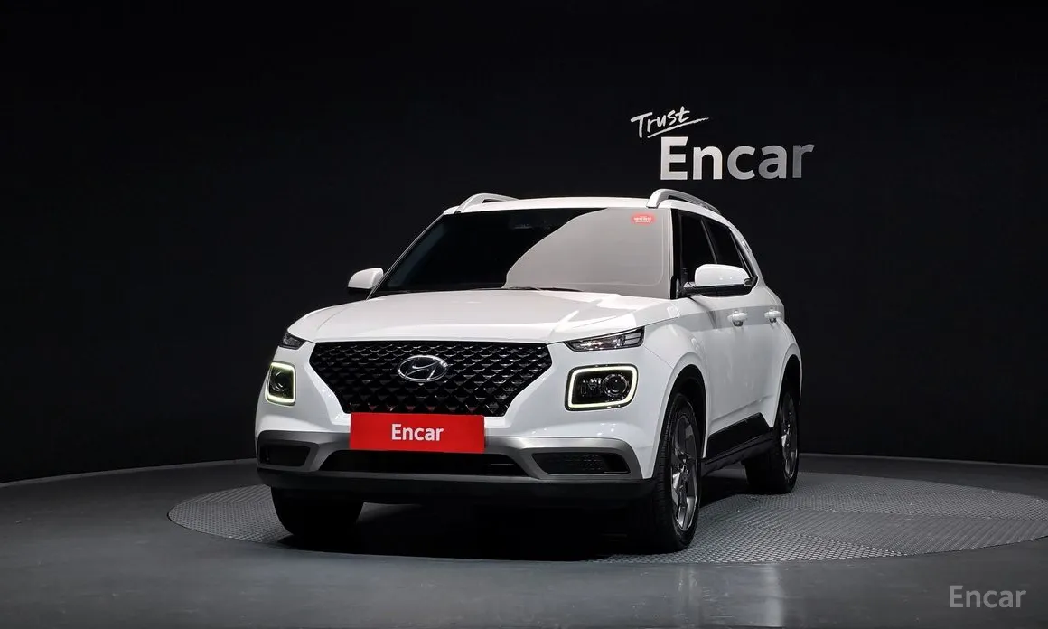 Фото 3 - Hyundai Venue