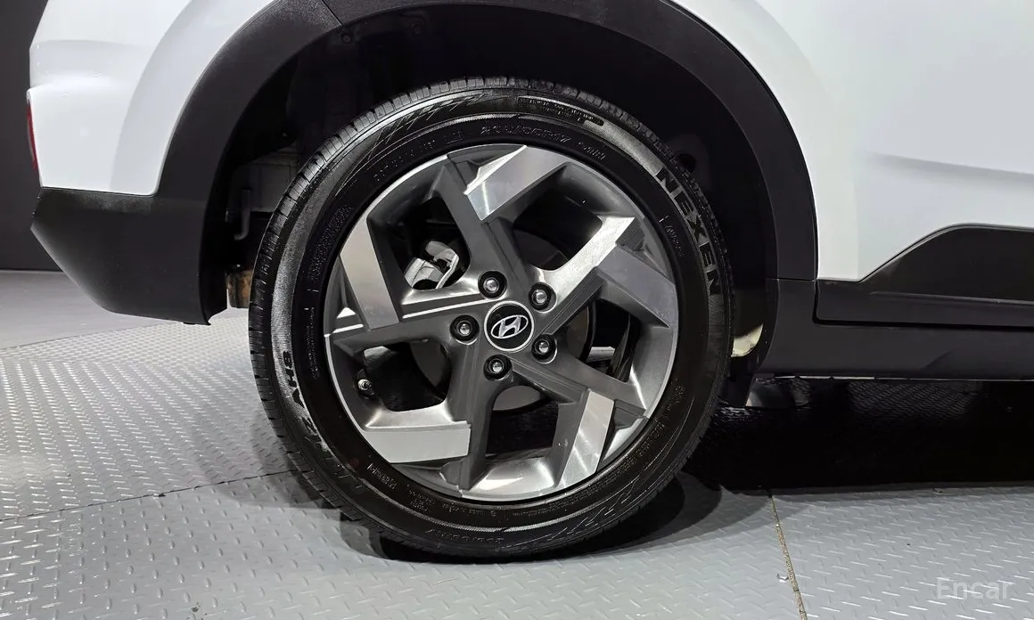 Фото 5 - Hyundai Venue