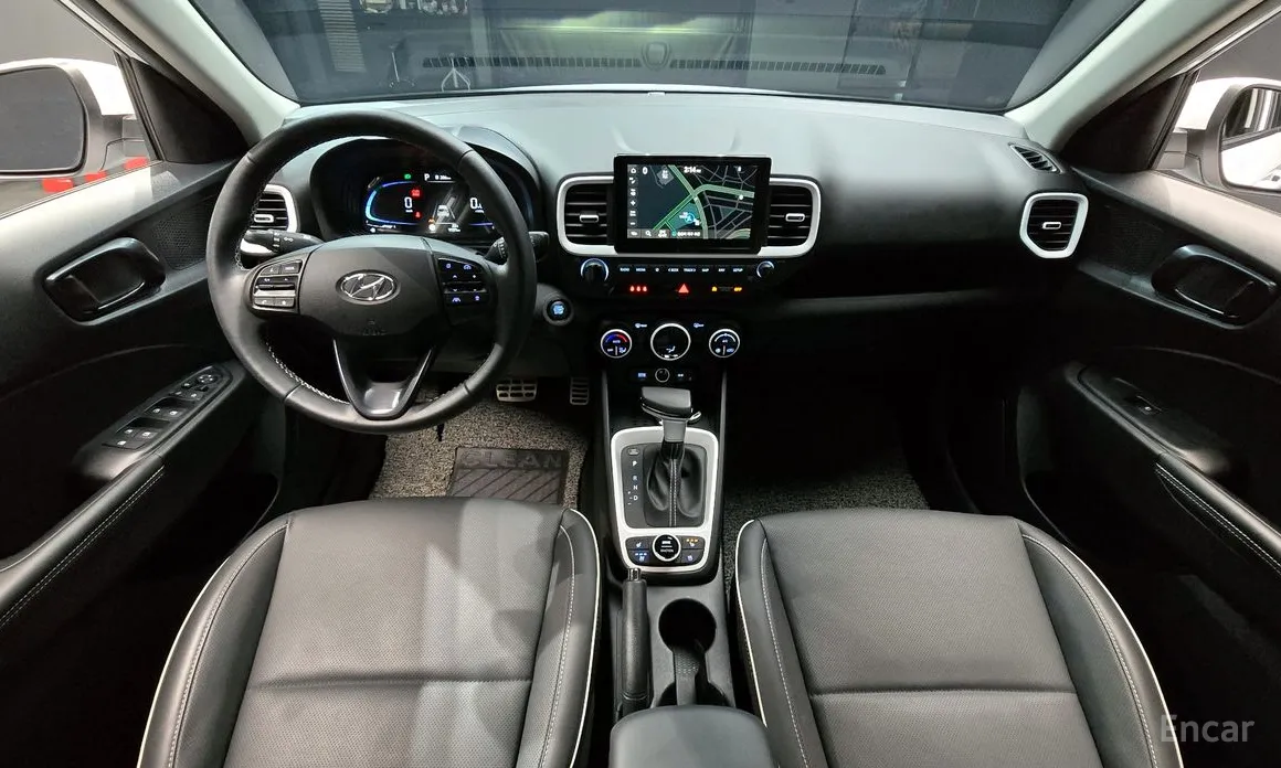 Фото 7 - Hyundai Venue