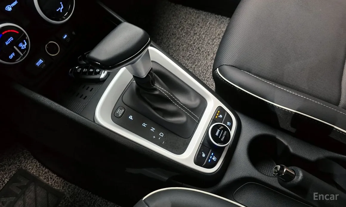 Фото 9 - Hyundai Venue