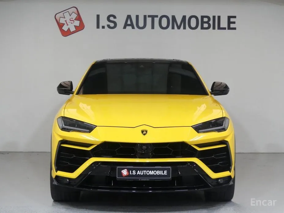 Фото 1 - Lamborghini Urus