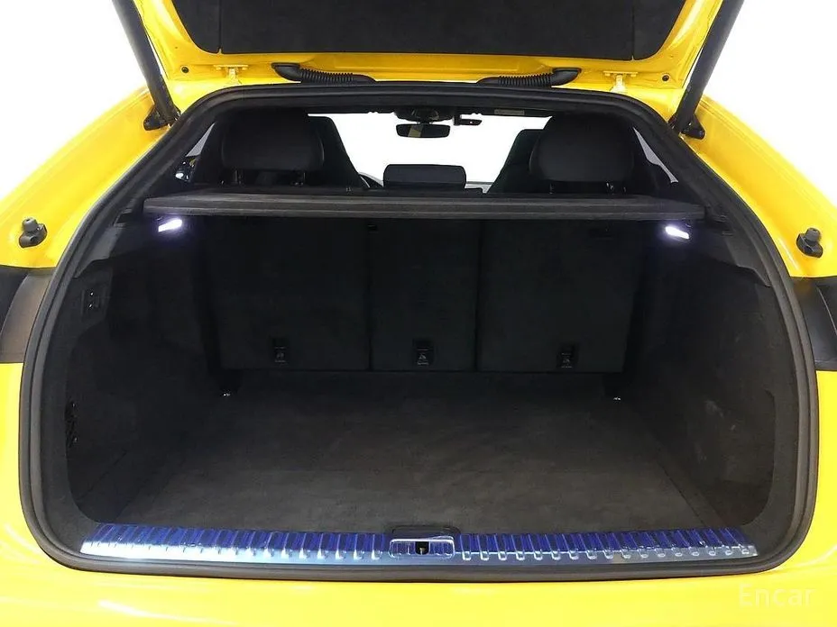 Фото 10 - Lamborghini Urus