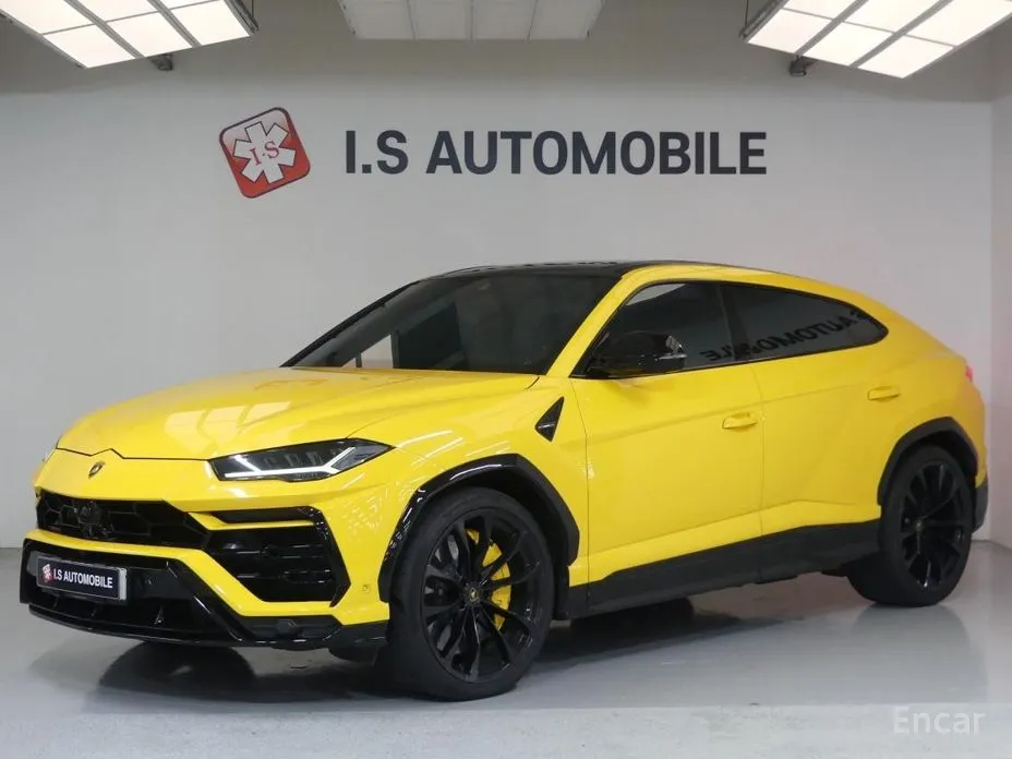 Фото 2 - Lamborghini Urus