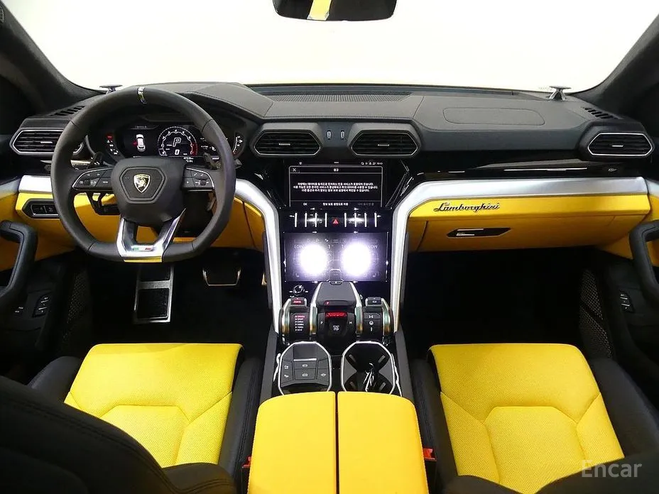 Фото 4 - Lamborghini Urus