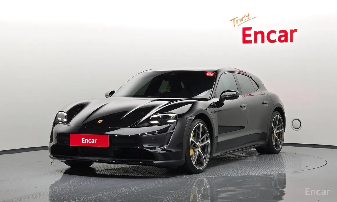 Фото 1 - Porsche Taycan