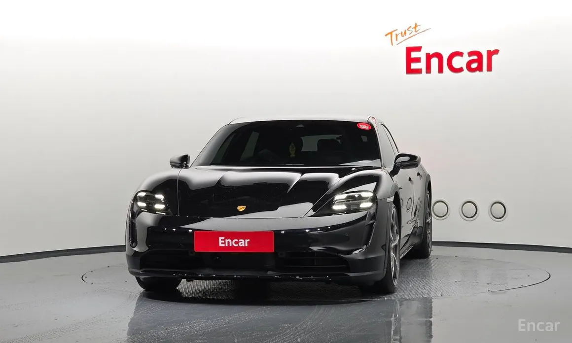 Фото 3 - Porsche Taycan