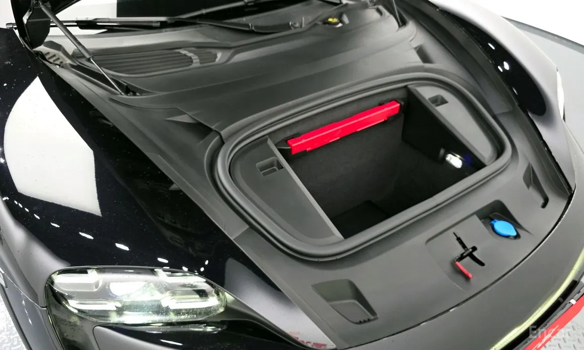 Фото 6 - Porsche Taycan