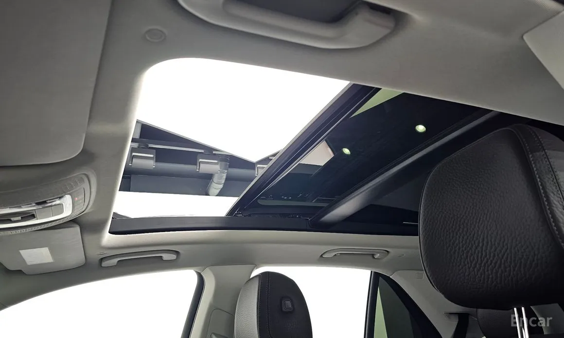 Фото 17 - Mercedes-Benz GLE-Class