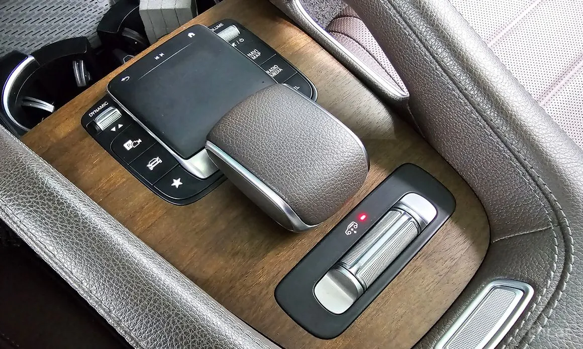 Фото 18 - Mercedes-Benz GLE-Class