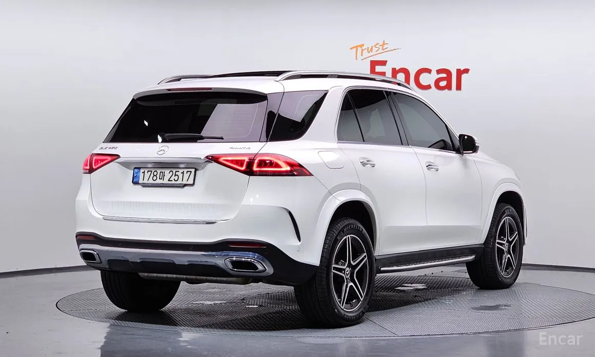 Фото 2 - Mercedes-Benz GLE-Class