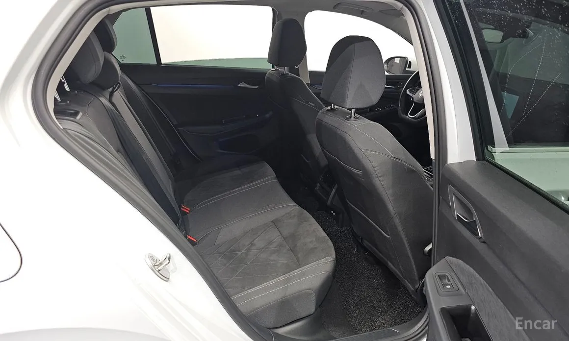 Фото 12 - Volkswagen Golf