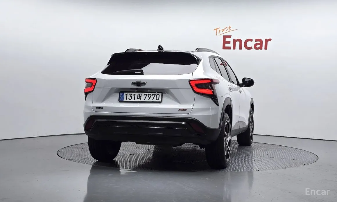 Фото 4 - Chevrolet Trax