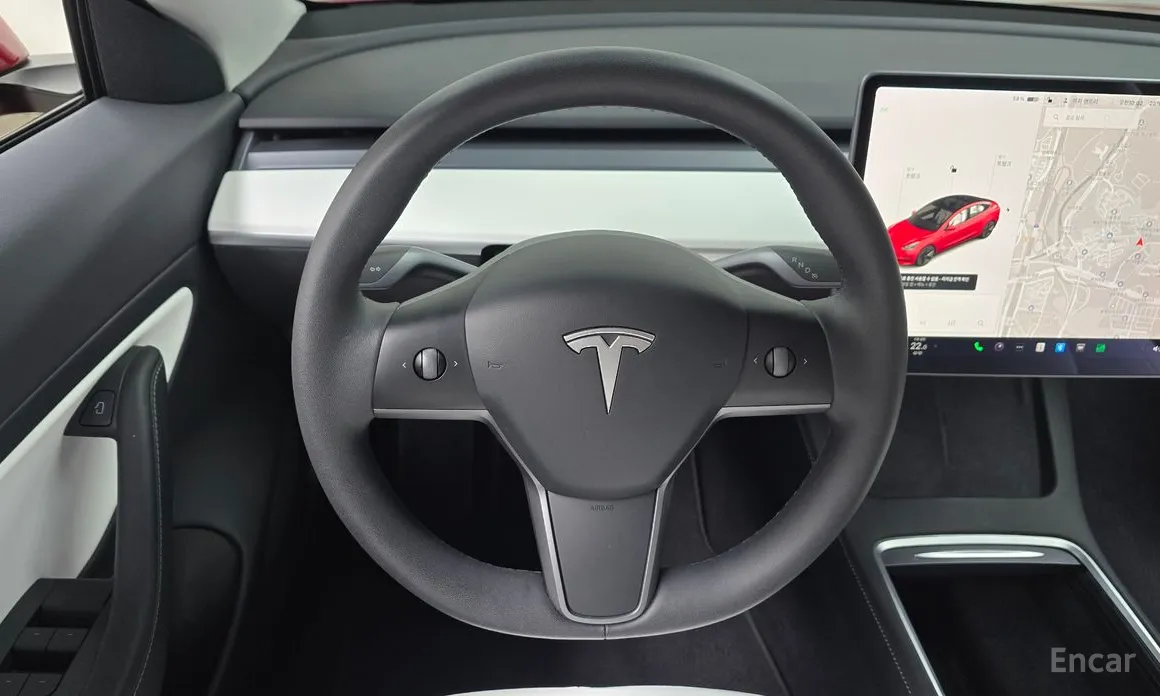 Фото 13 - Tesla Model 3