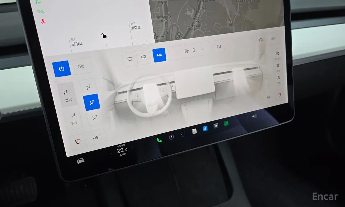 Фото 14 - Tesla Model 3