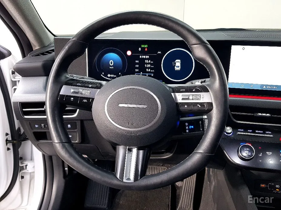 Photo 10 - Hyundai Sonata