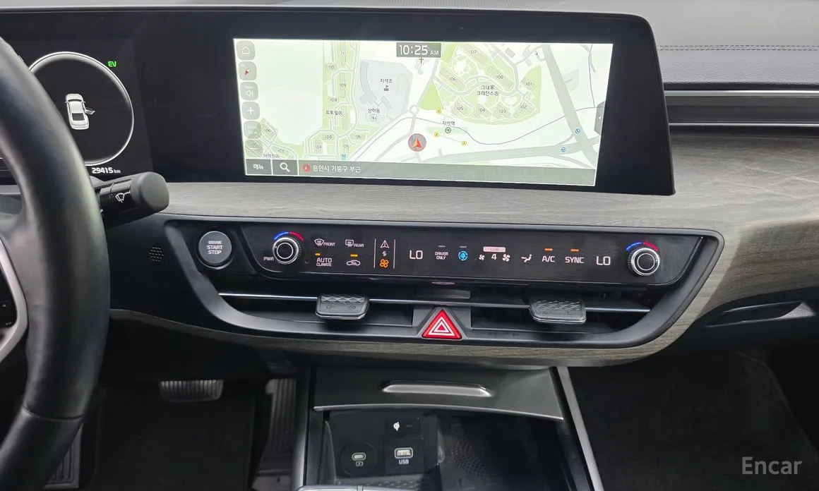 Фото 16 - Kia K8