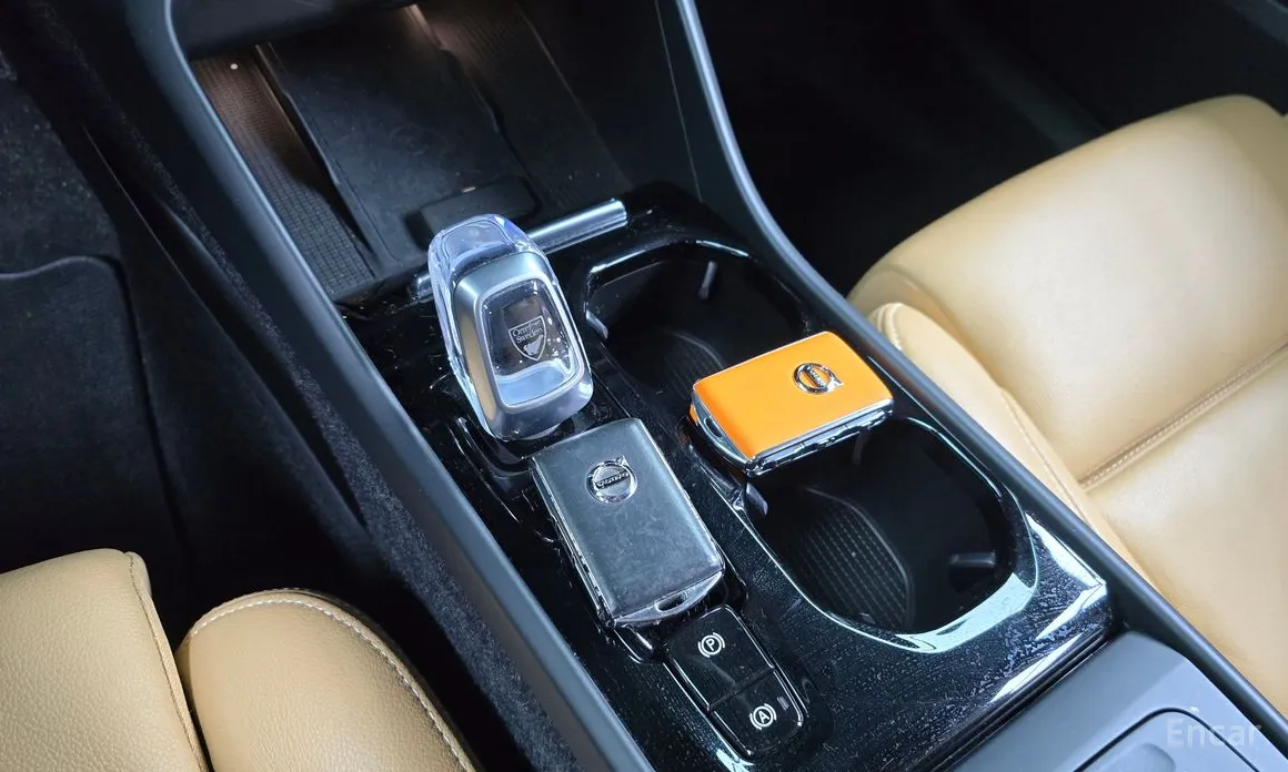 Фото 9 - Volvo XC40